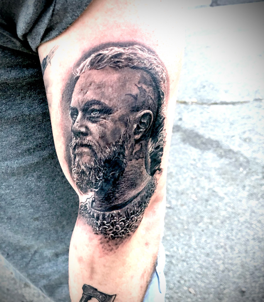 Jamie Henderson Tattoo Artist – Forsaken Ink Tattoo Shop – Jamie Henderson